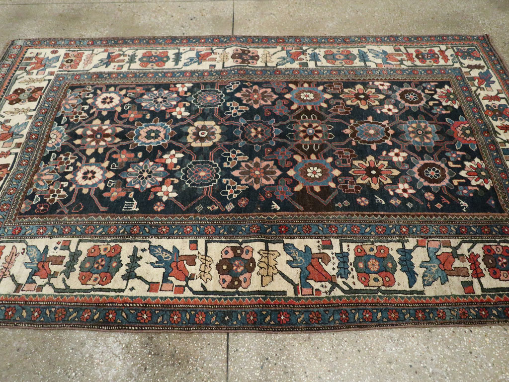 Antique Persian Bidjar Rug, No.27970 - Galerie Shabab