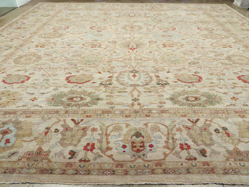 Modern Persian Sultanabad Oversize Square Carpet, No.27972 - Galerie Shabab