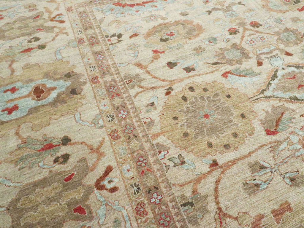 Modern Persian Sultanabad Oversize Square Carpet, No.27972 - Galerie Shabab