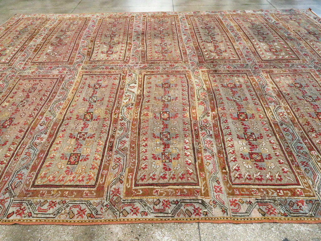 Antique Turkish Ghiordes Large Carpet, No.27973 - Galerie Shabab