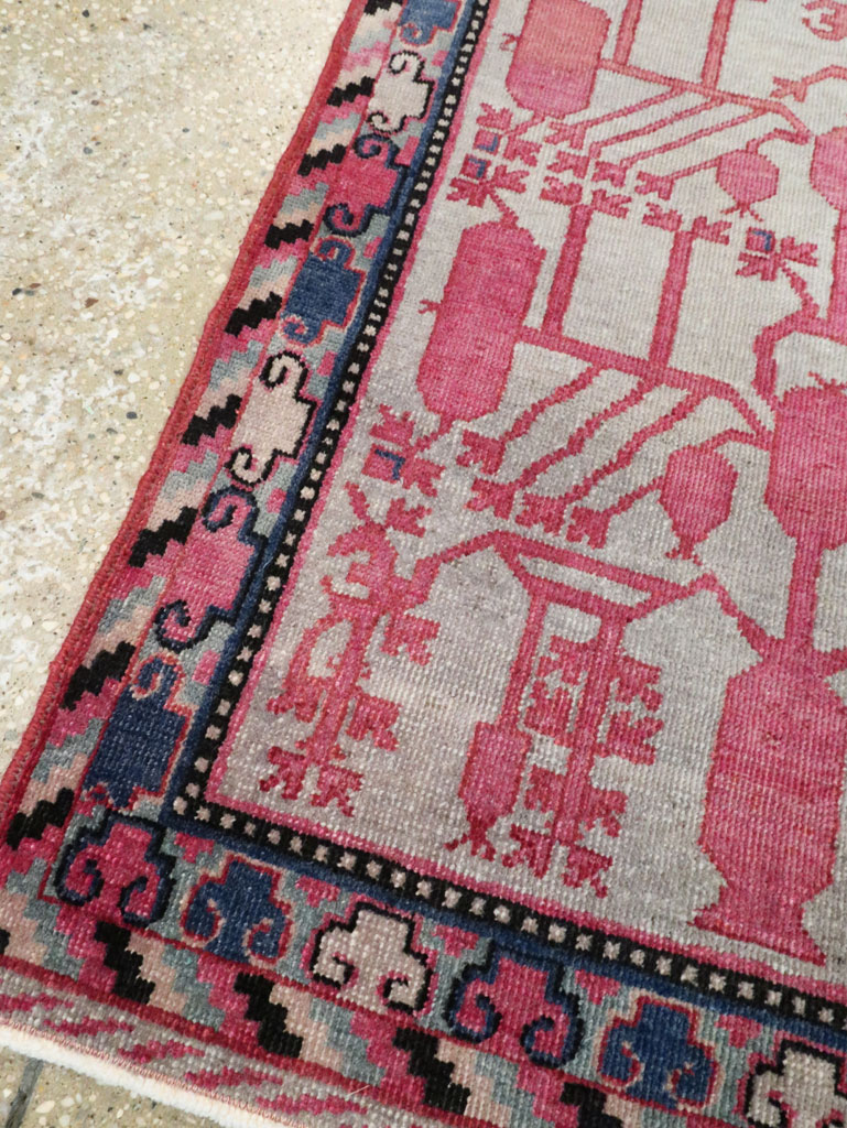 Antique Khotan Runner, No.27977 - Galerie Shabab
