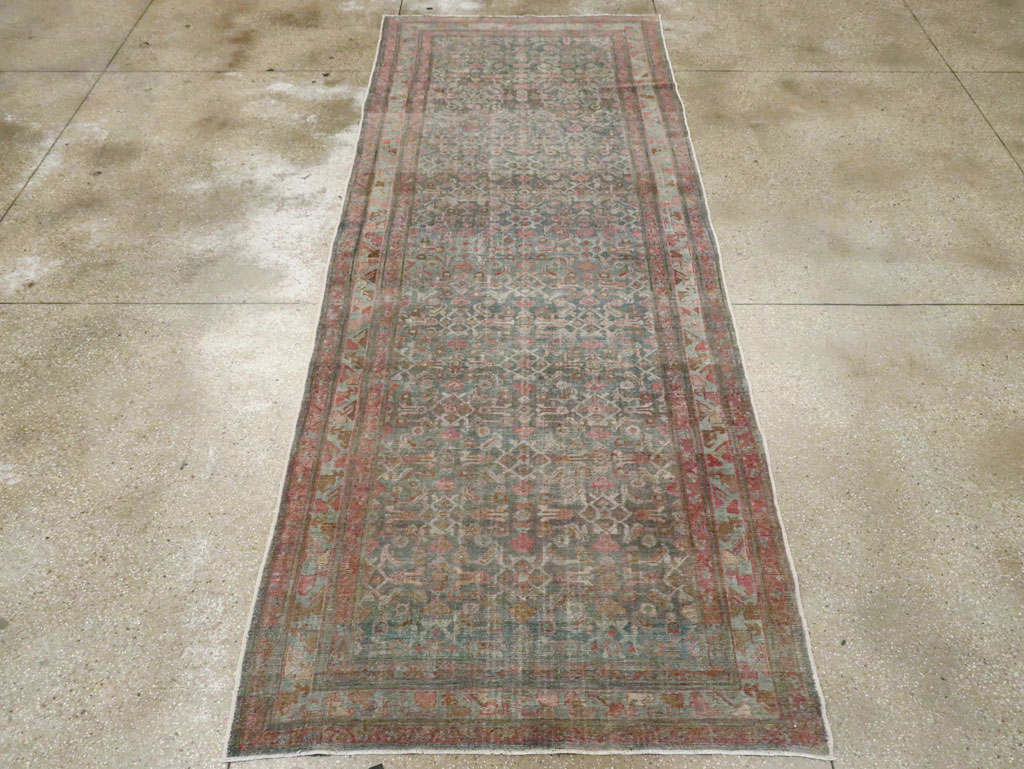 Antique Persian Malayer Gallery Carpet, No.27978 - Galerie Shabab