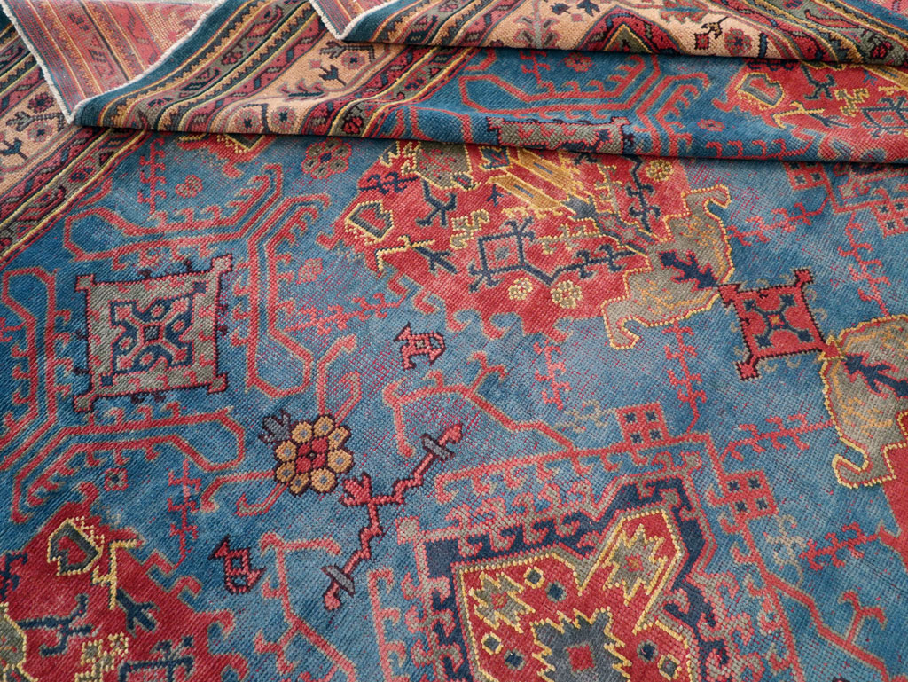 Antique Oushak Carpet, No.27979 - Galerie Shabab