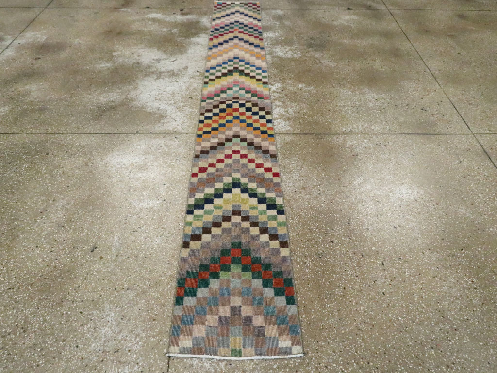 Vintage Anatolian Deco Style Runner, No.27982 - Galerie Shabab
