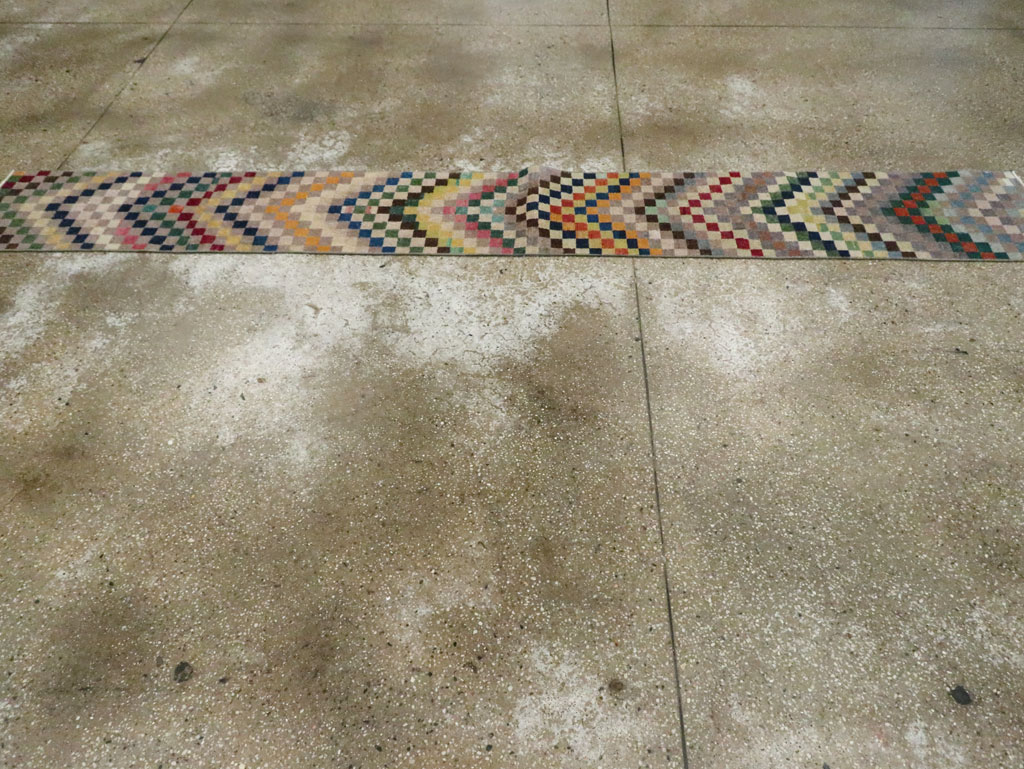 Vintage Anatolian Deco Style Runner, No.27982 - Galerie Shabab