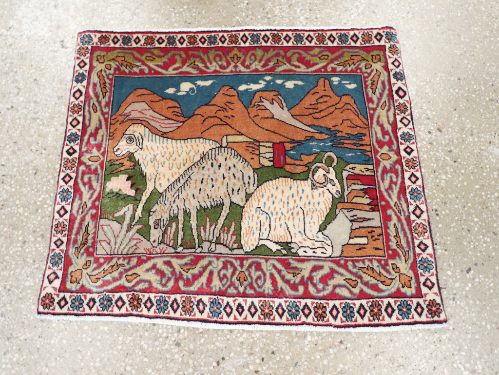 Vintage Persian Sarouk Rug, No.27988 - Galerie Shabab