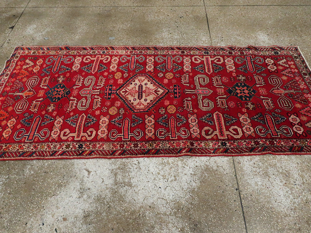 Vintage Persian Ardebil Rug, No.28000 - Galerie Shabab