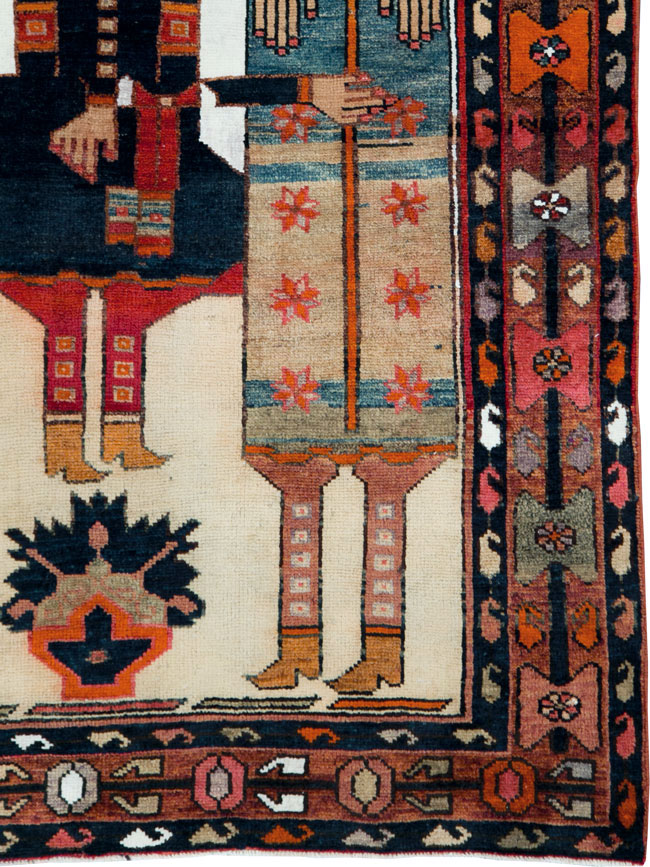 Vintage Persian Pictorial Bakhtiari Gallery Carpet, No.28005 - Galerie Shabab