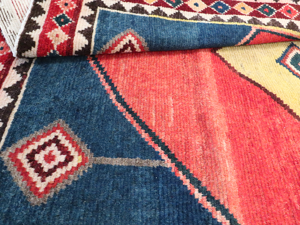Tribal Persian Gabbeh Gallery Rug, No.28006 - Galerie Shabab