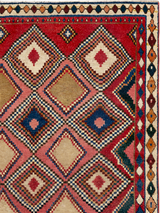 Antique Persian Gabbeh Accent Rug, No.28011 - Galerie Shabab