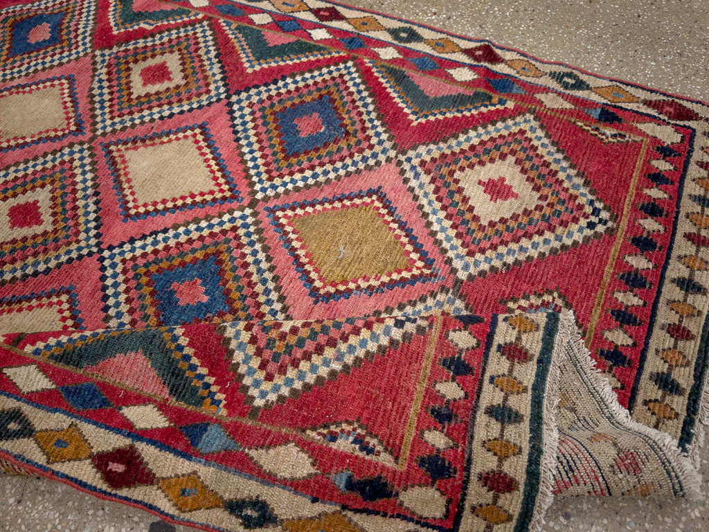 Antique Persian Gabbeh Accent Rug, No.28011 - Galerie Shabab