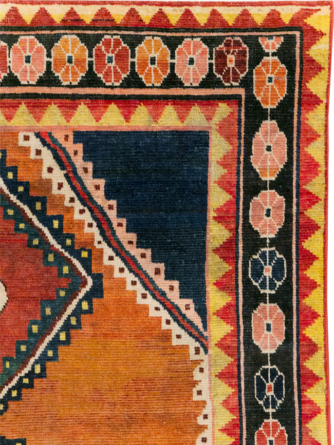 Vintage Persian Gabbeh Accent Rug, No.28012 - Galerie Shabab