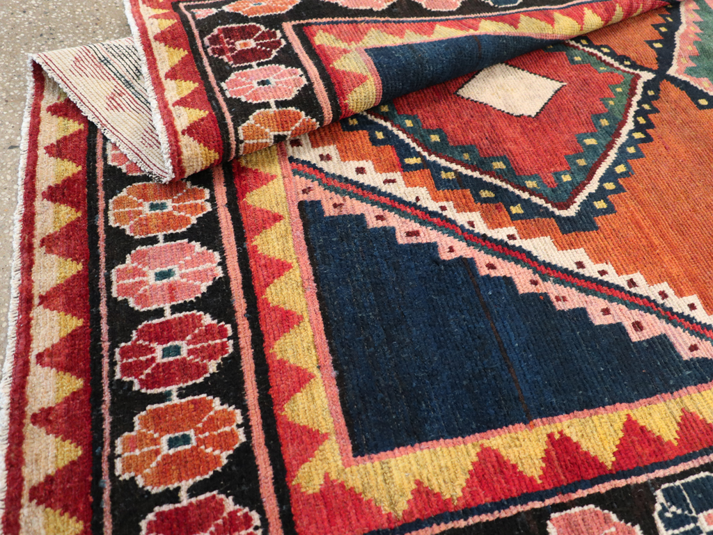Vintage Persian Gabbeh Accent Rug, No.28012 - Galerie Shabab