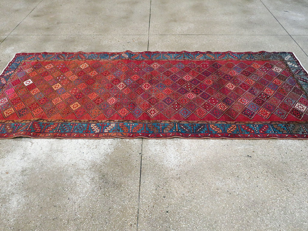 Vintage Persian Hamadan Runner, No.28016 - Galerie Shabab