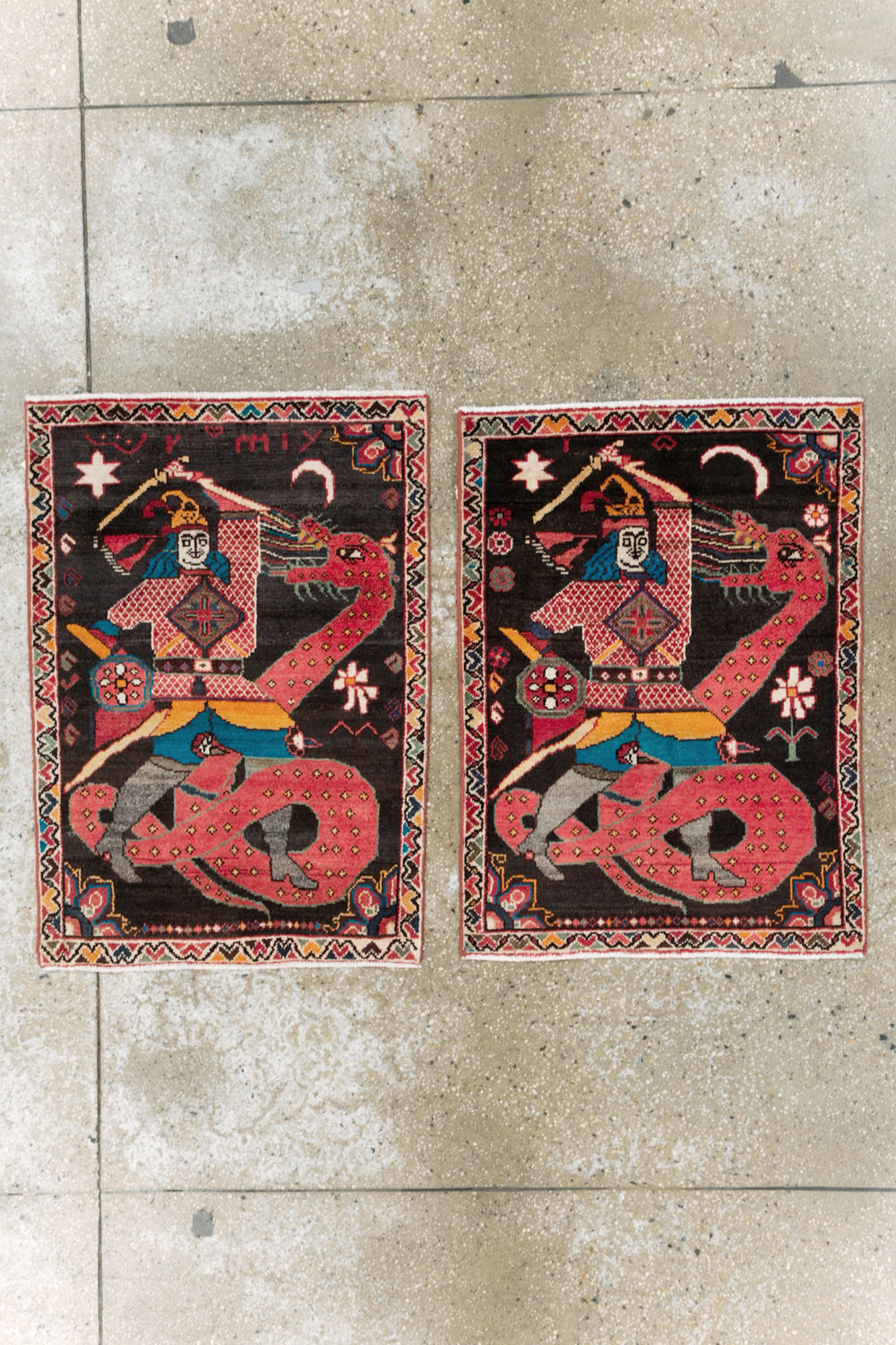 Vintage Persian Hamadan Pictorial Rug (Pair: 1 of 2), No.28017 - Galerie Shabab