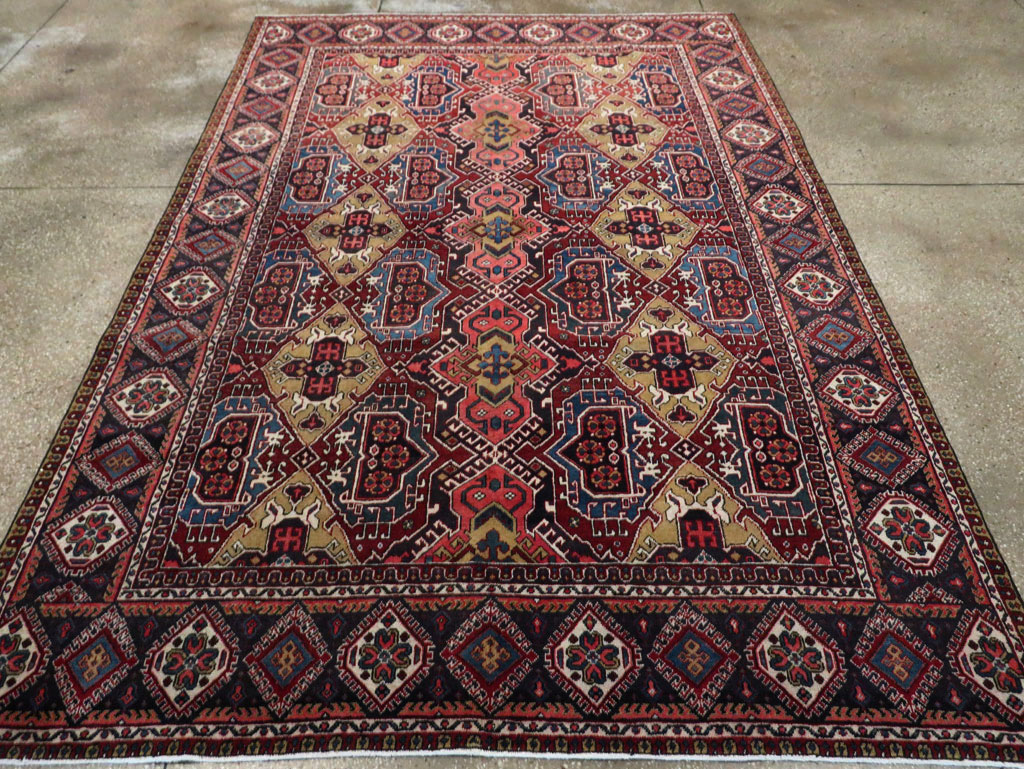 Vintage Persian Heriz Carpet, No.28022 - Galerie Shabab