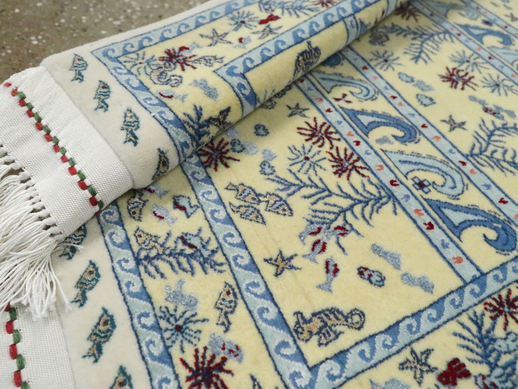 Vintage Persian Isfahan Pictorial Throw Rug (Pair: 1 of 2), No.28023 - Galerie Shabab