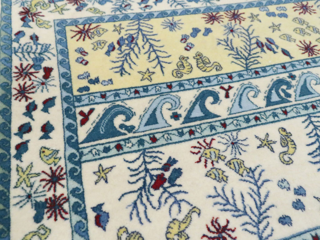 Vintage Persian Isfahan Pictorial Throw Rug (Pair: 2 of 2), No.28024 - Galerie Shabab