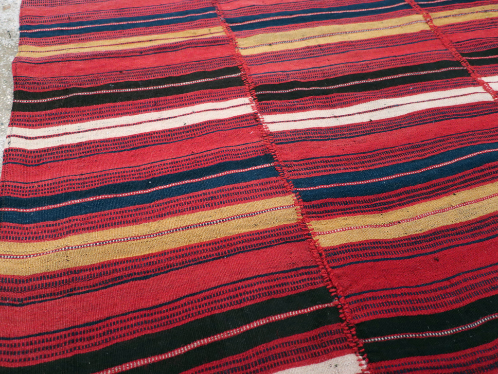 Vintage Persian Kilim, No.28028 - Galerie Shabab