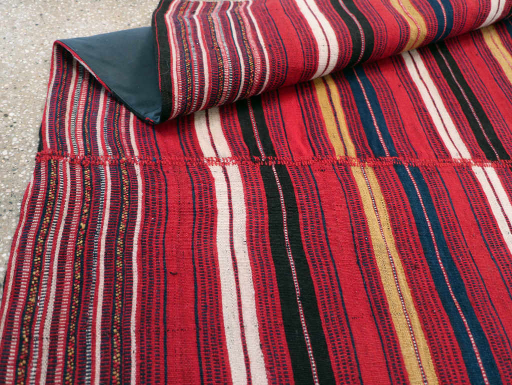 Vintage Persian Kilim, No.28028 - Galerie Shabab