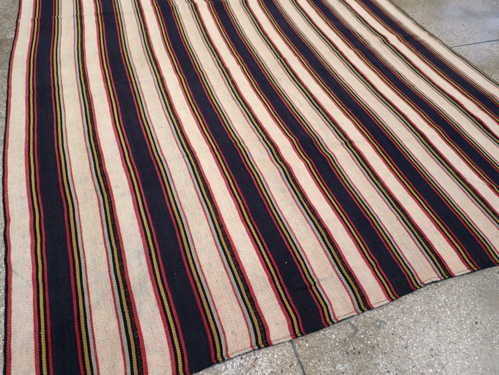 Vintage Persian Flatweave Kilim Small Room Size Carpet, No.28029 - Galerie Shabab