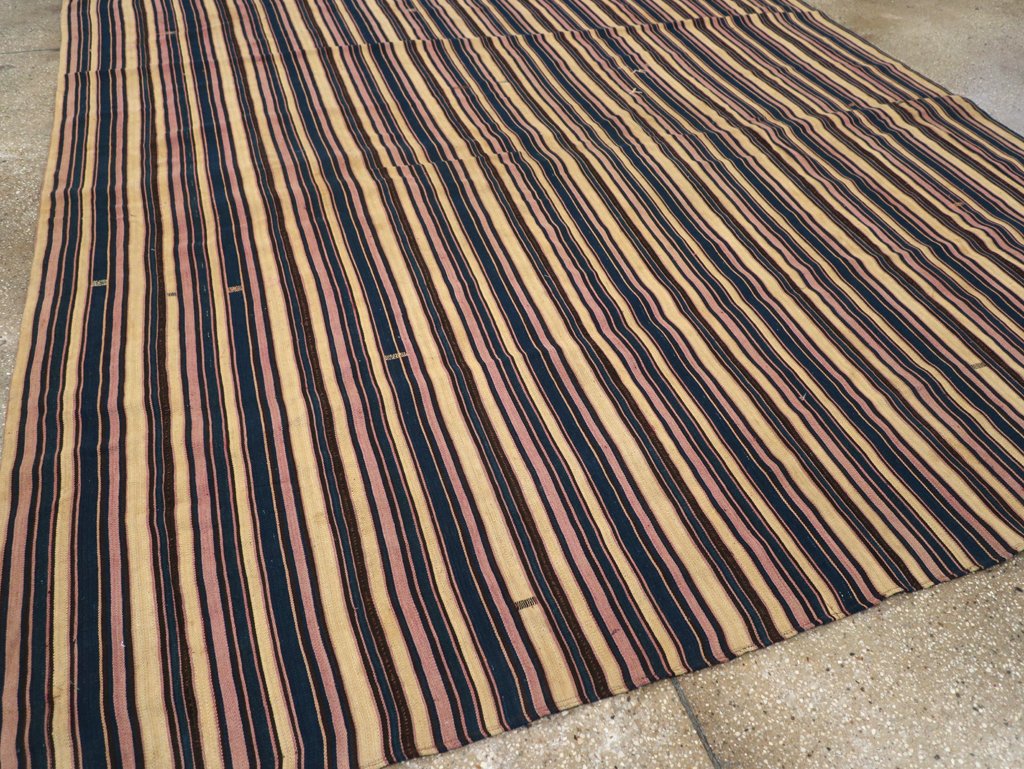 Vintage Persian Flatweave Kilim , No.28030 - Galerie Shabab