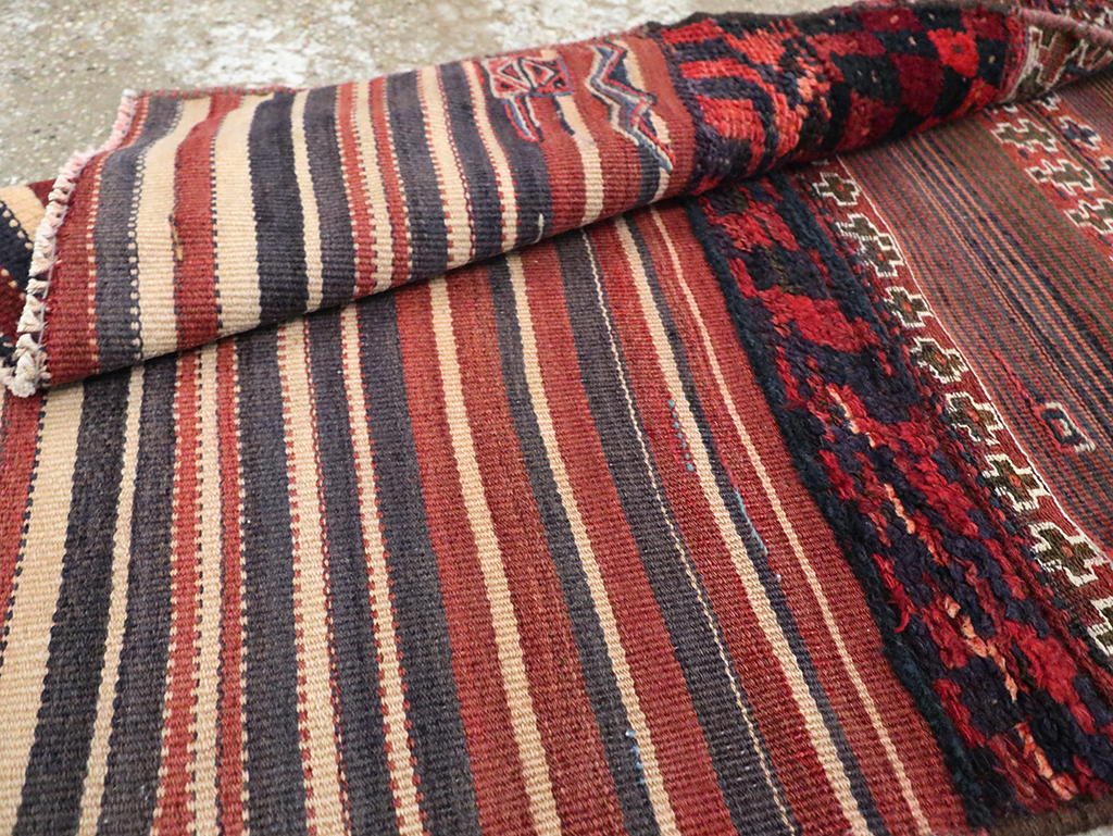 Vintage Persian Chaharmahal Bakhtiari Tacheh Flatweave Kilim, No.28044 - Galerie Shabab