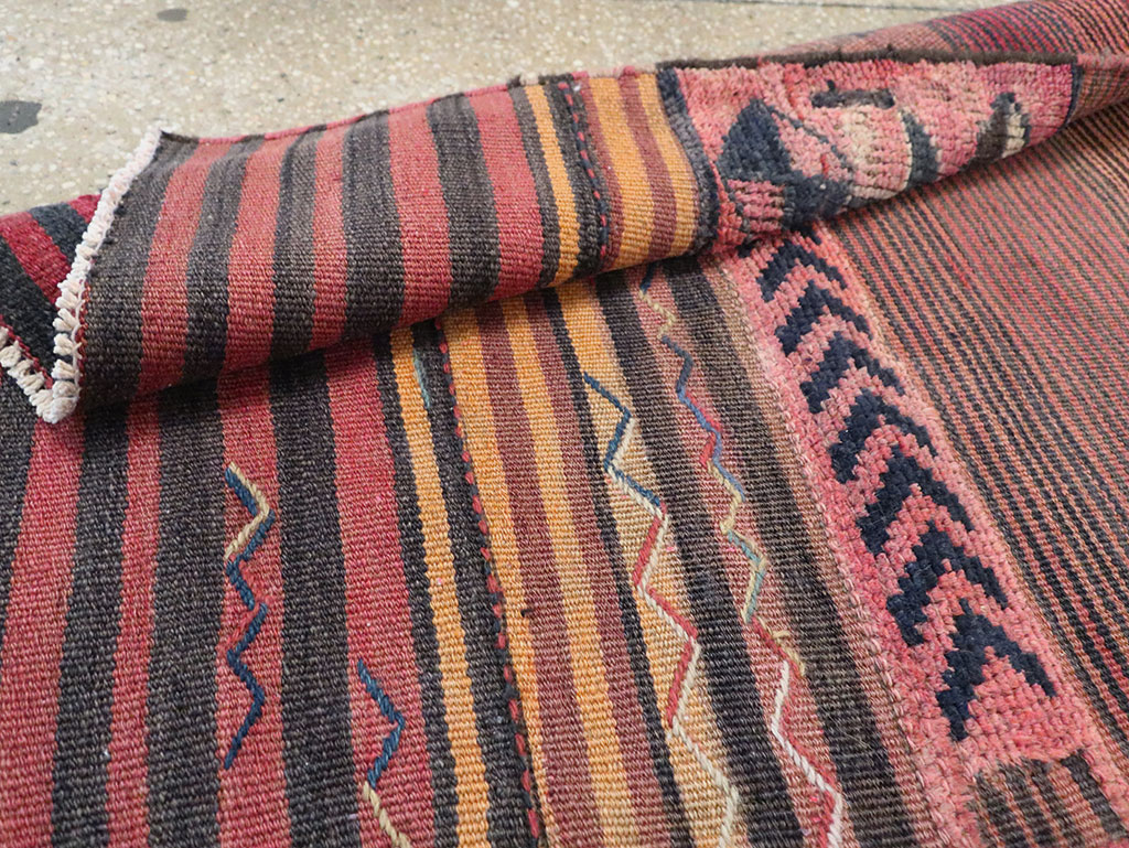 Vintage Persian Flatweave Kilim Throw Rug, No.28046 - Galerie Shabab