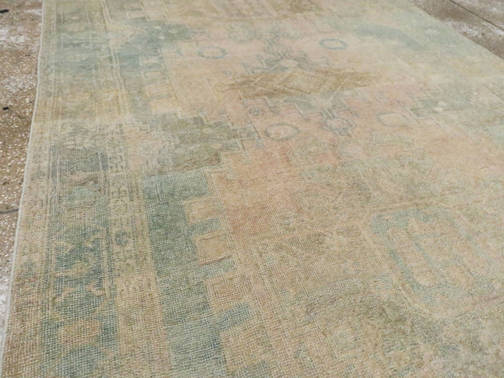 Vintage Persian Bakhtiari Gallery Rug, No.28058 - Galerie Shabab