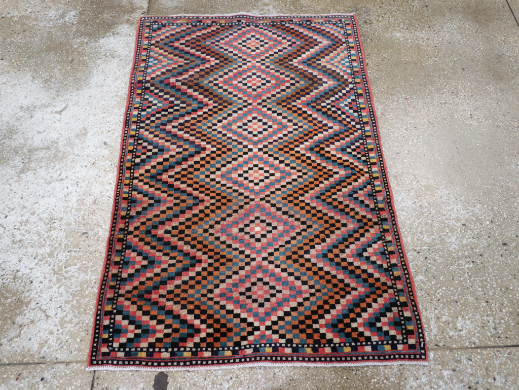 Vintage Persian Mahal Rug, No.28060 - Galerie Shabab