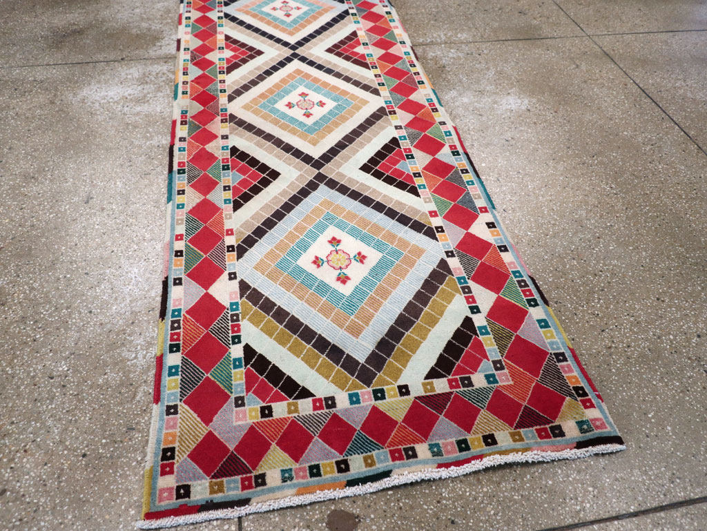 Vintage Persian Mashad Runner, No.28068 - Galerie Shabab