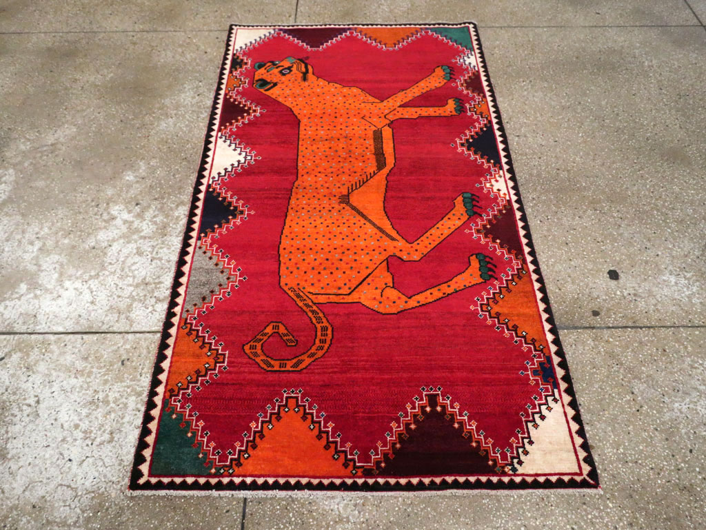 Vintage Persian Shiraz Rug, No.28078 - Galerie Shabab