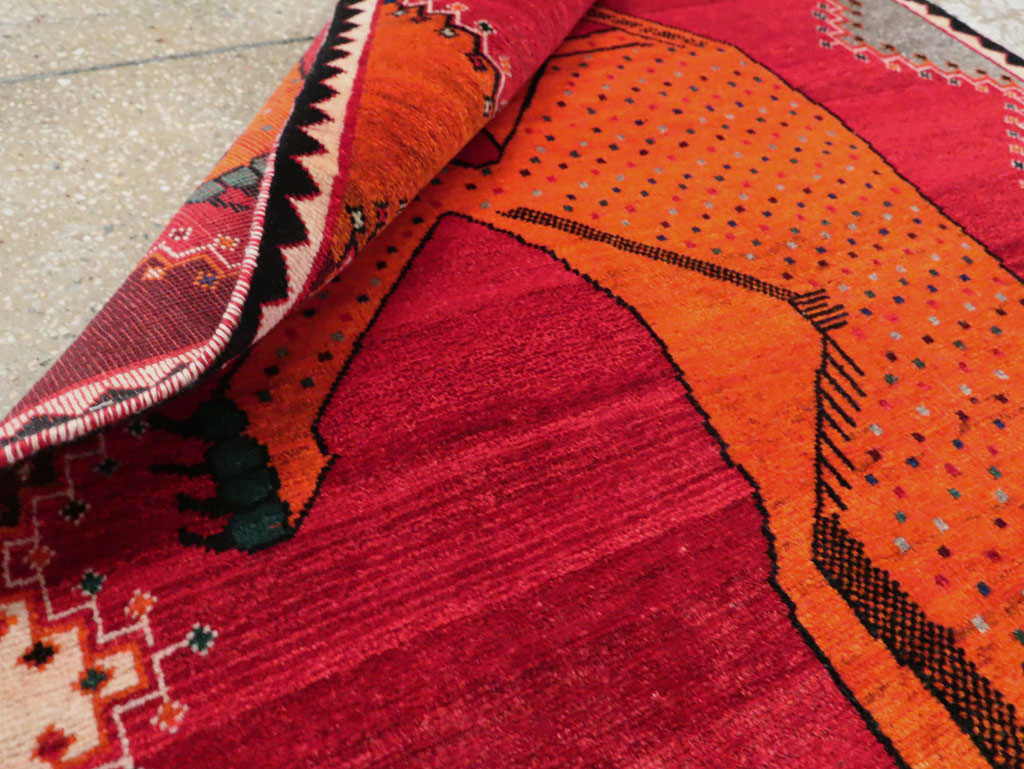 Vintage Persian Shiraz Rug, No.28078 - Galerie Shabab