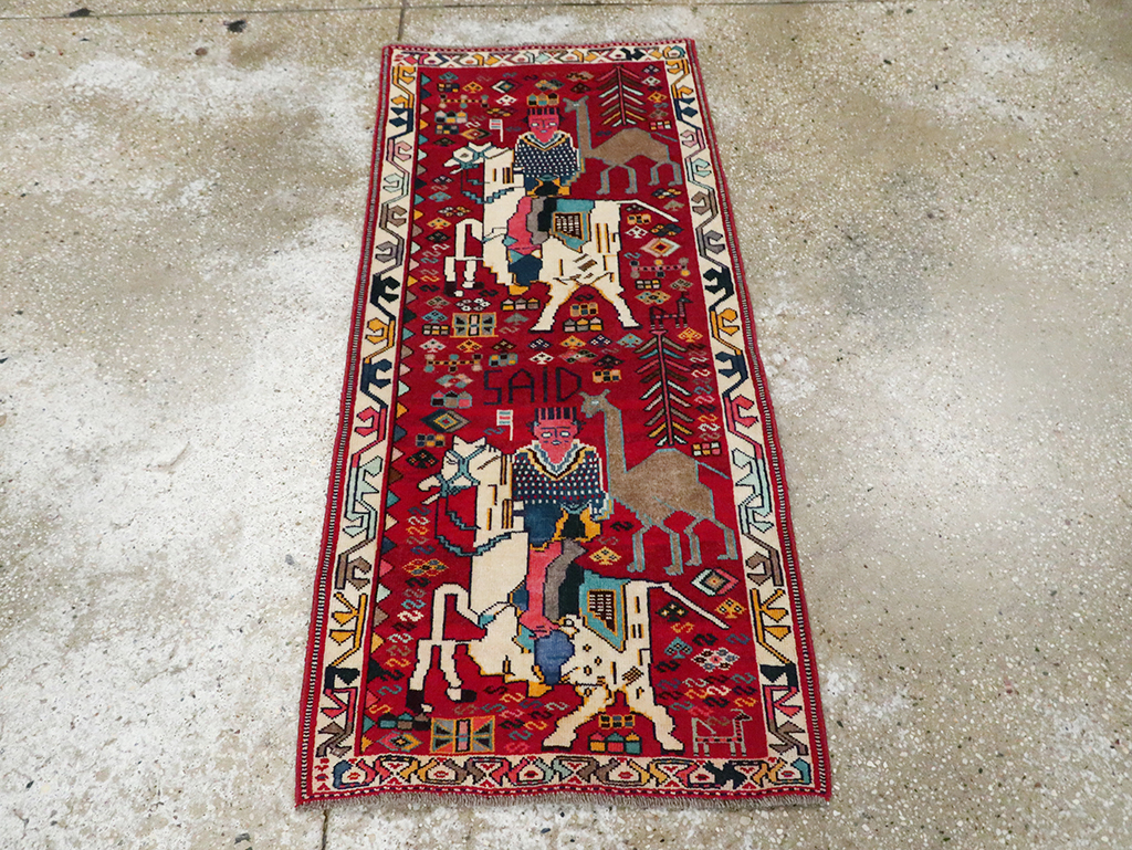 Vintage Pictorial Shiraz Rug, No.28082 - Galerie Shabab