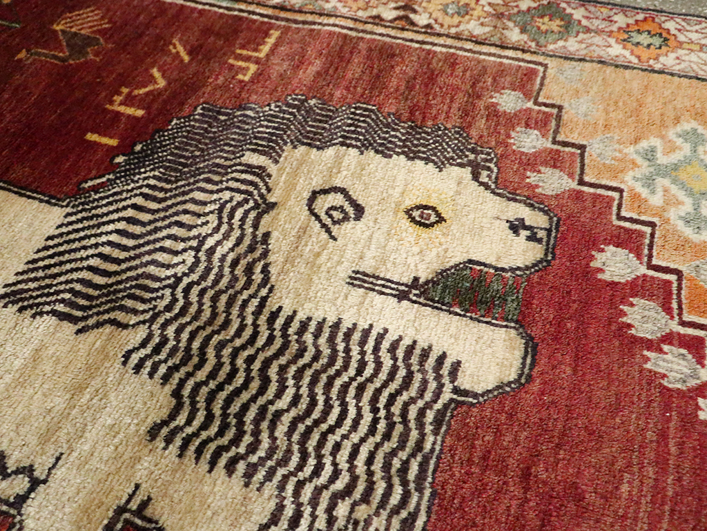 Vintage Persian Gabbeh Pictorial Throw Rug, No.28085 - Galerie Shabab
