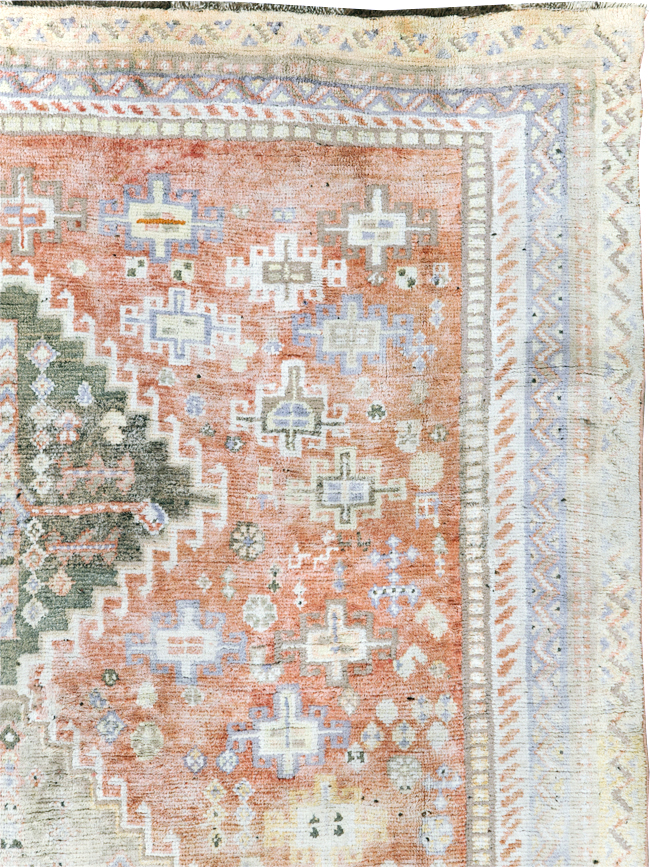 Vintage Persian Cotton Shiraz Accent Rug, No.28086 - Galerie Shabab