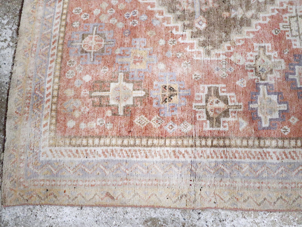 Vintage Persian Cotton Shiraz Accent Rug, No.28086 - Galerie Shabab