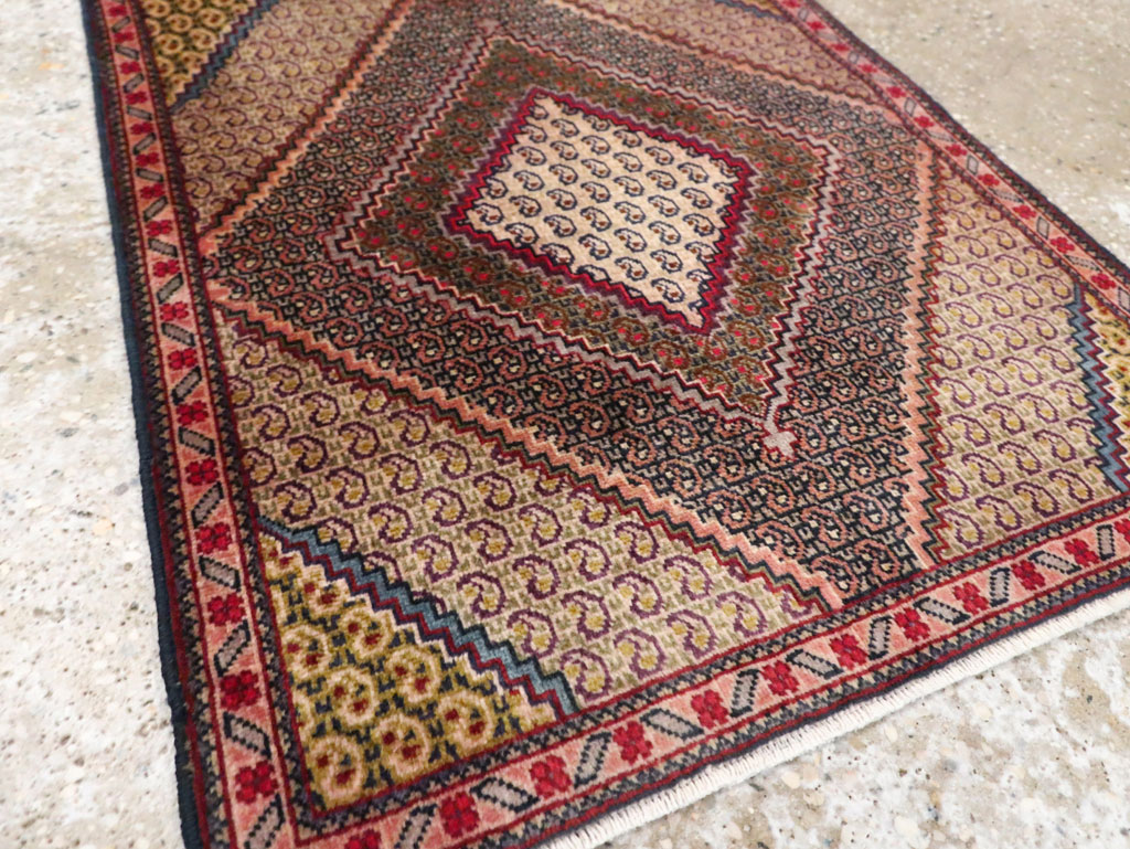 Vintage Persian Tabriz Throw Rug, No.28099 - Galerie Shabab