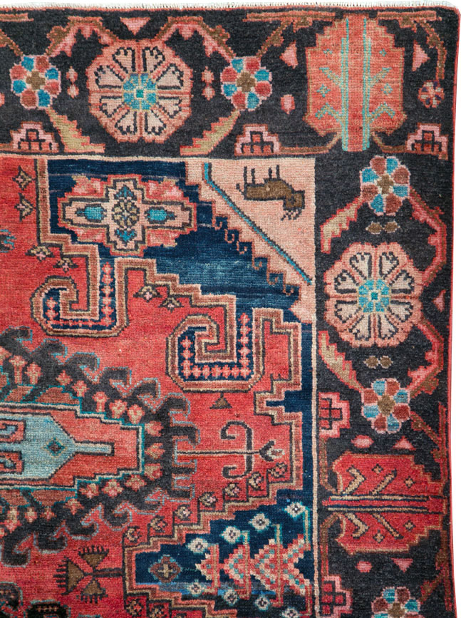 Vintage Persian Veece Rug, No.28108 - Galerie Shabab