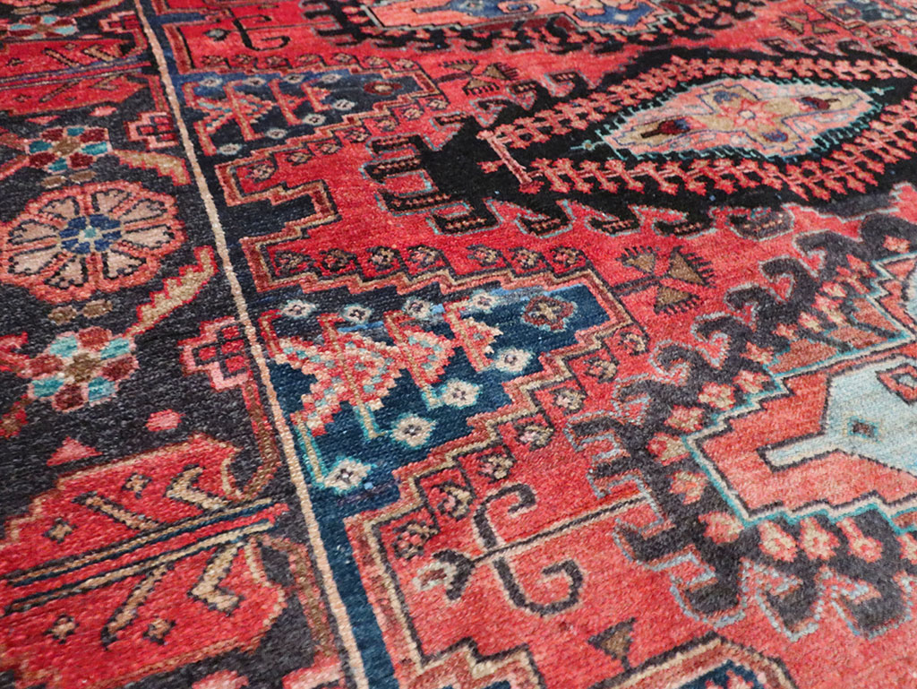Vintage Persian Veece Rug, No.28108 - Galerie Shabab