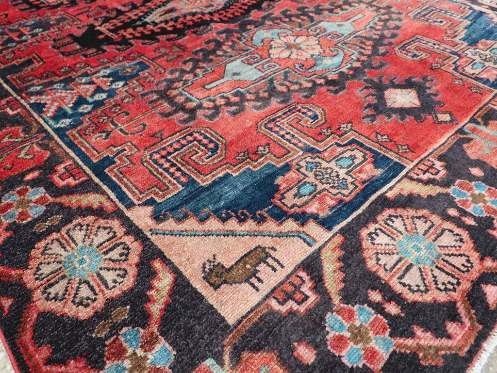 Vintage Persian Veece Rug, No.28108 - Galerie Shabab