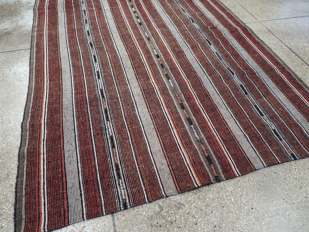 Vintage Persian Flatweave Kilim Accent Rug, No.28110 - Galerie Shabab