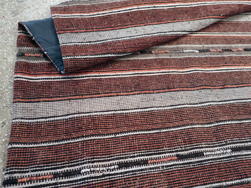 Vintage Persian Flatweave Kilim Accent Rug, No.28110 - Galerie Shabab