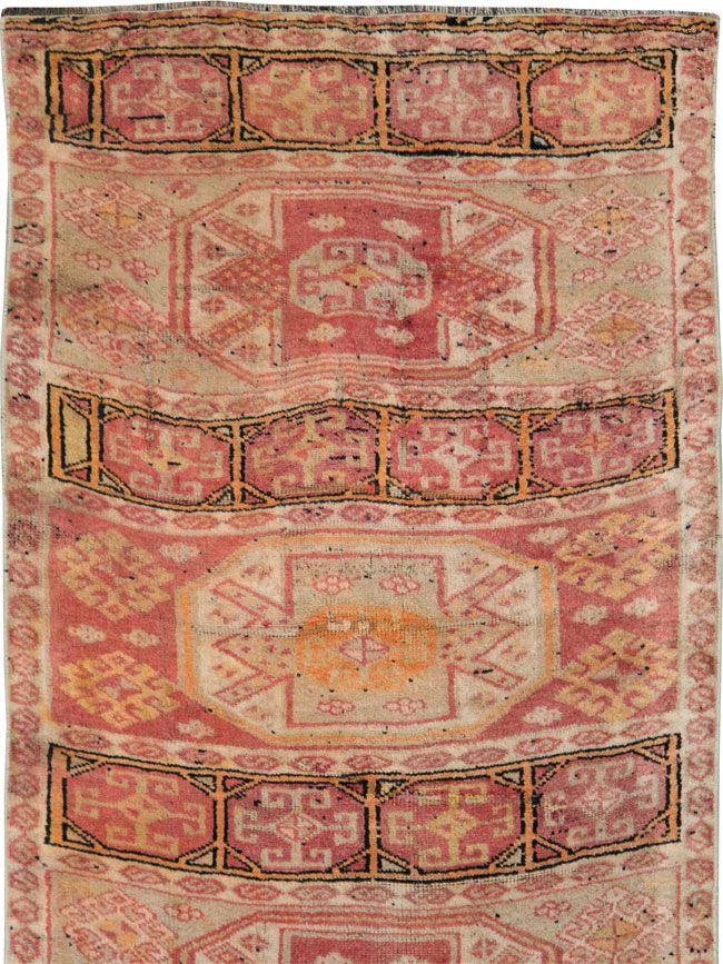 Vintage Turkish Anatolian Runner, No.28117 - Galerie Shabab