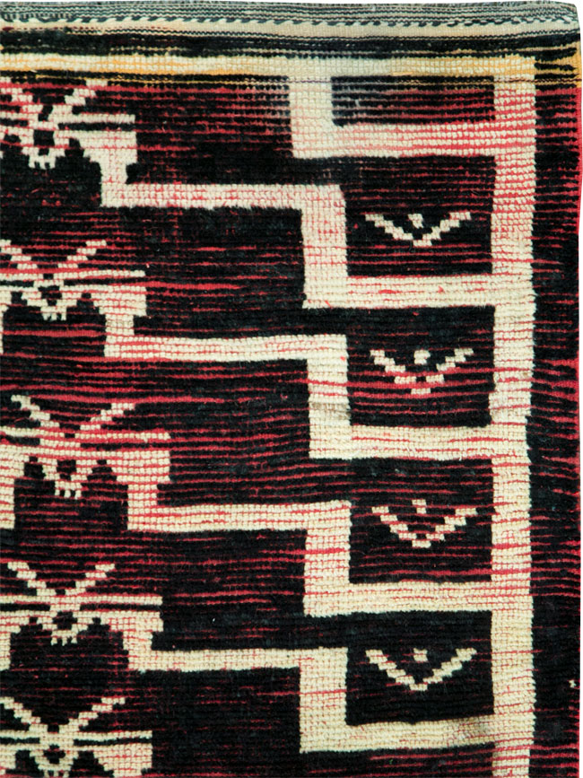 Vintage Turkish Tulu Accent Rug, No.28119 - Galerie Shabab