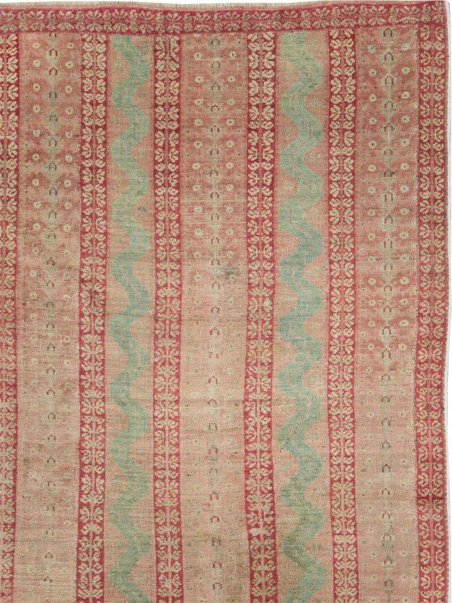 Antique Turkish Ghiordes Room Size Carpet, No.28129 - Galerie Shabab