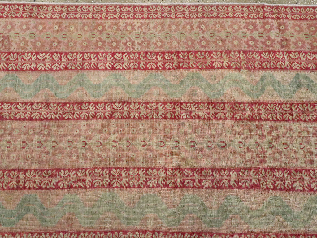 Antique Turkish Ghiordes Room Size Carpet, No.28129 - Galerie Shabab