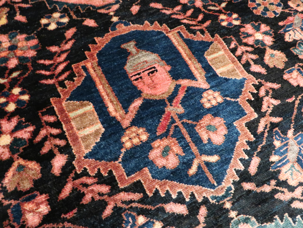 Antique Persian Pictorial Malayer Rug, No.28133 - Galerie Shabab