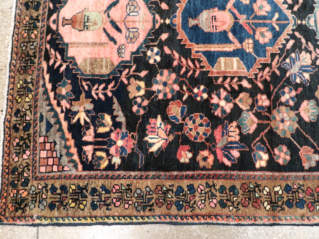 Antique Persian Pictorial Malayer Rug, No.28133 - Galerie Shabab