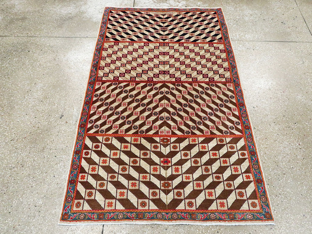 Vintage Persian Tabriz Rug, No.28151 - Galerie Shabab